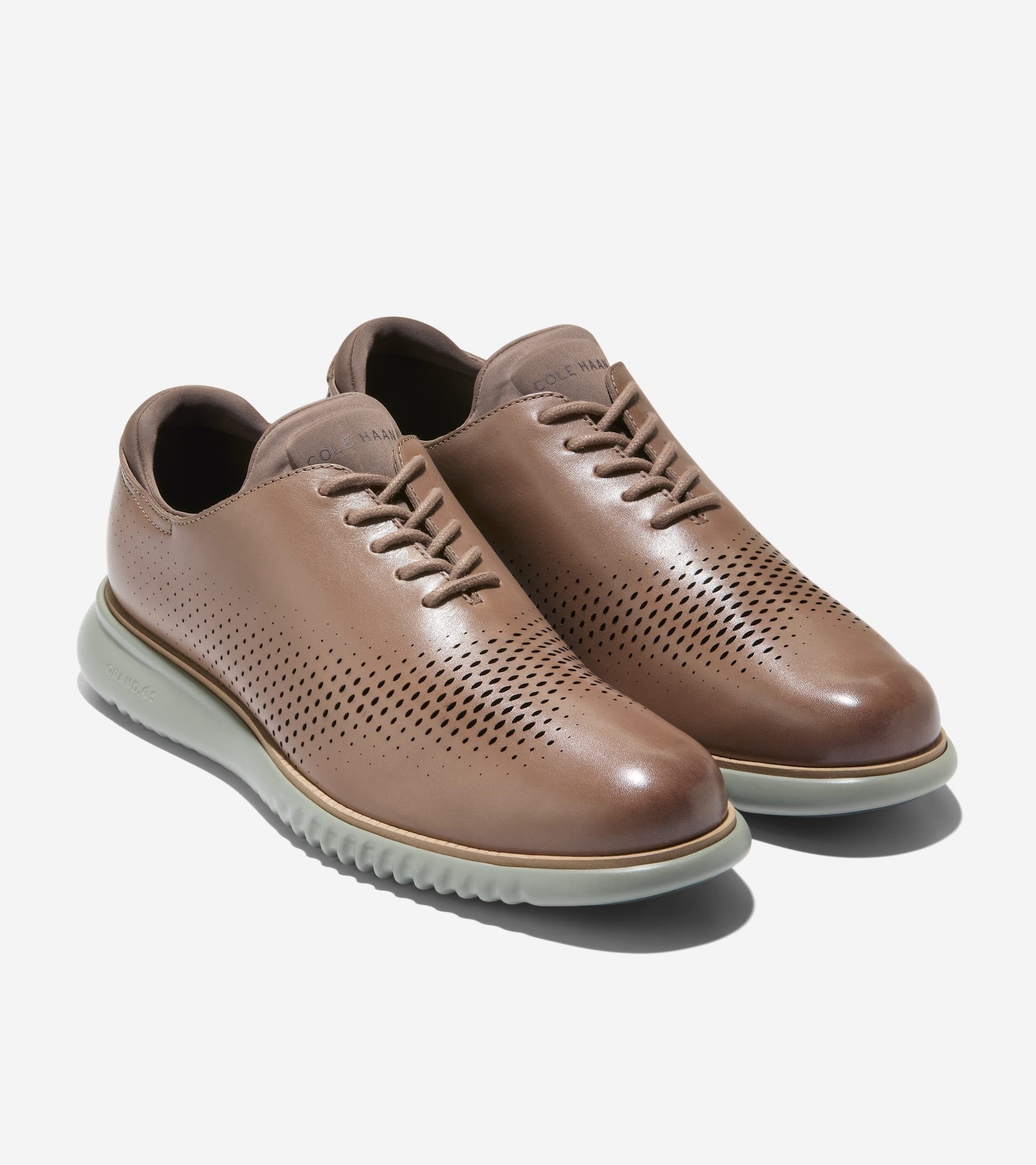 Men's 2.ZERØGRAND Laser Wingtip Oxfords-Light Whiskey-Truffle-Seagrass