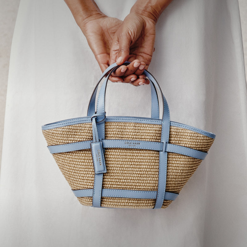 Women's raffia tote