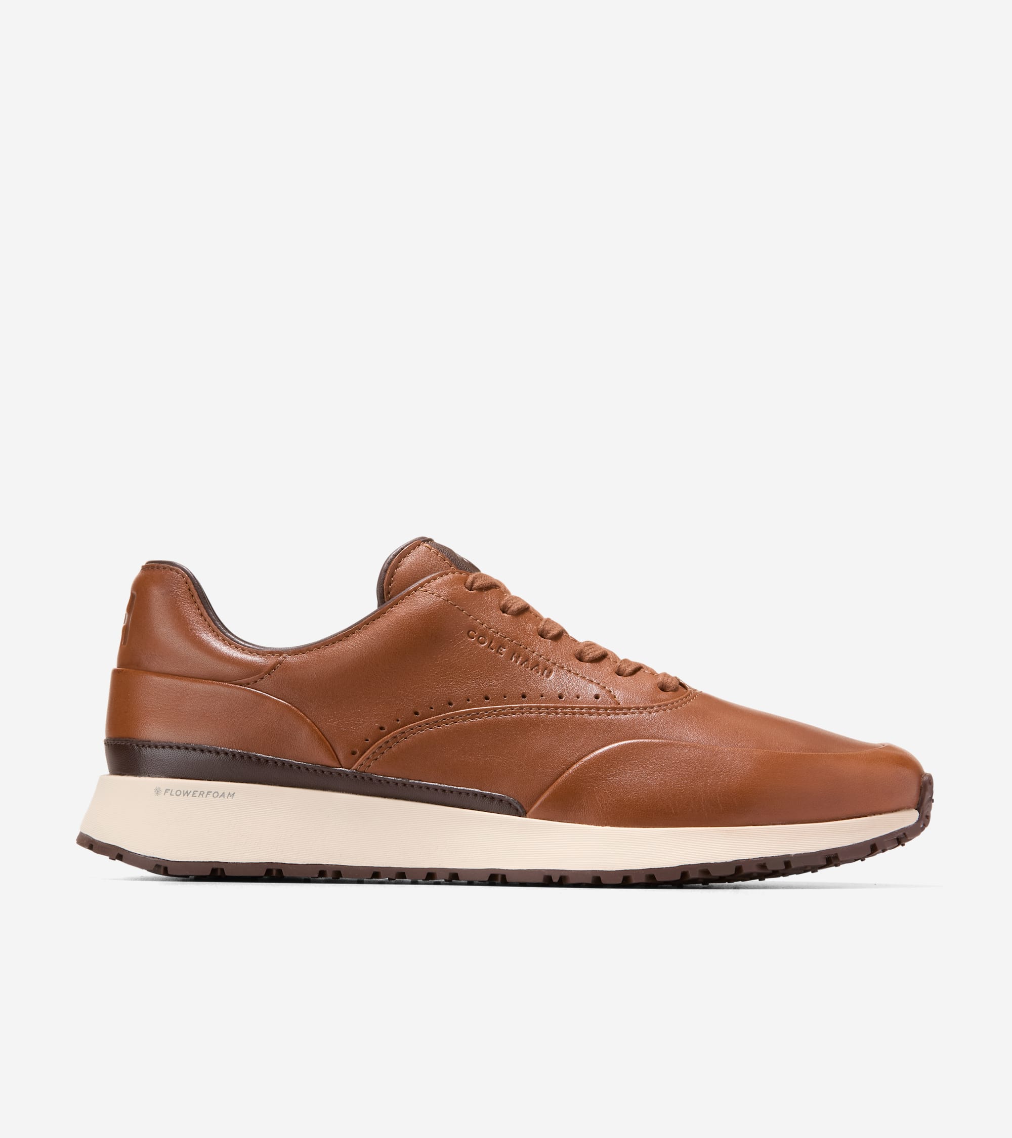 GP-LUXE-MILE-SNKR_e_A_C43047-