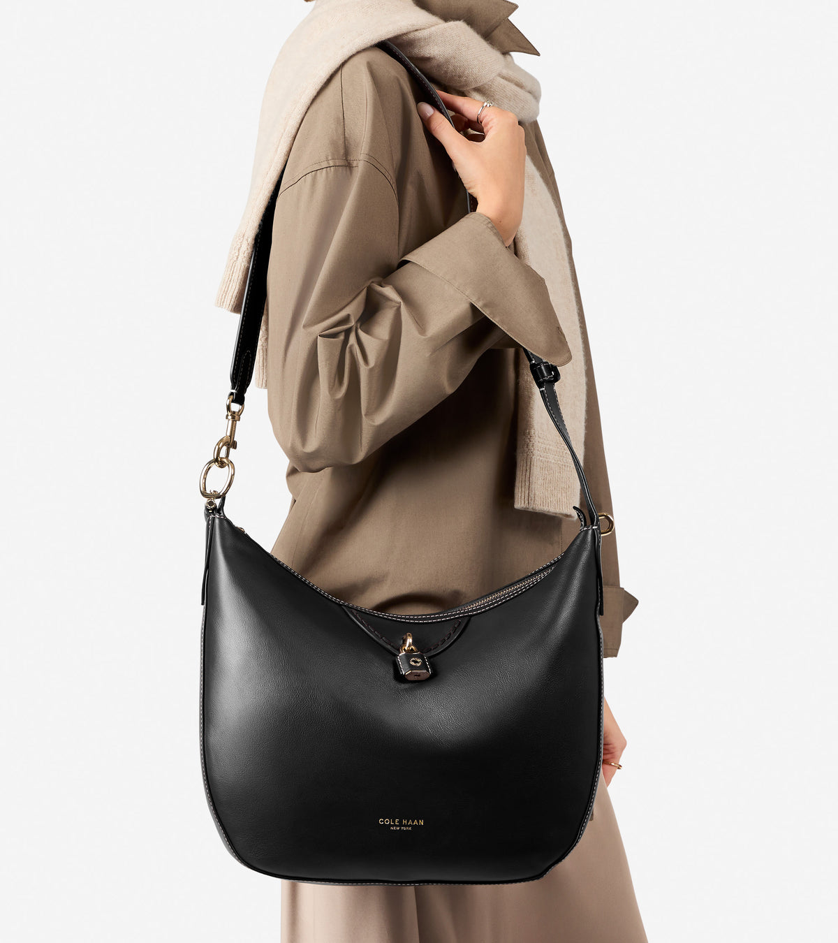 Women's Lockheart Hobo Bag-Black