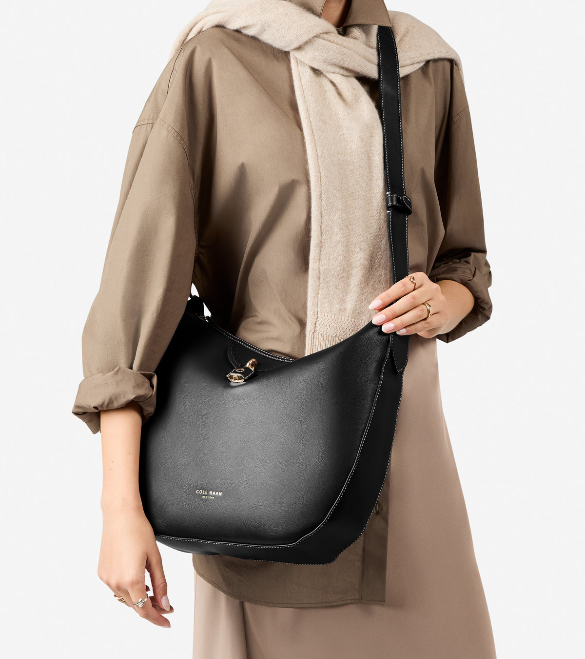 Women's Lockheart Hobo Bag-Black