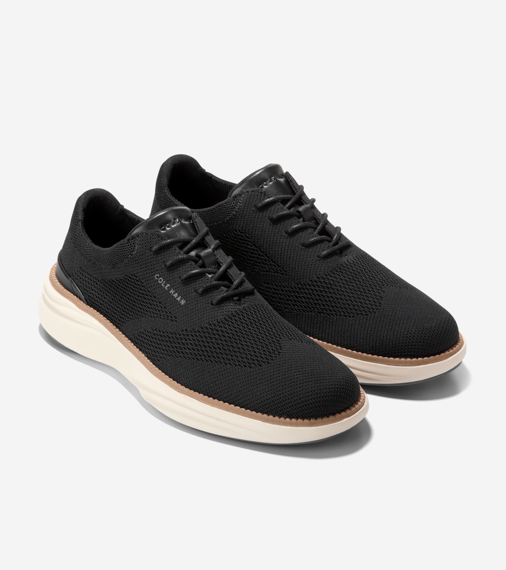 Men's ØriginalGrand Horizon Stitchlite™ Wingtip Oxfords in Black