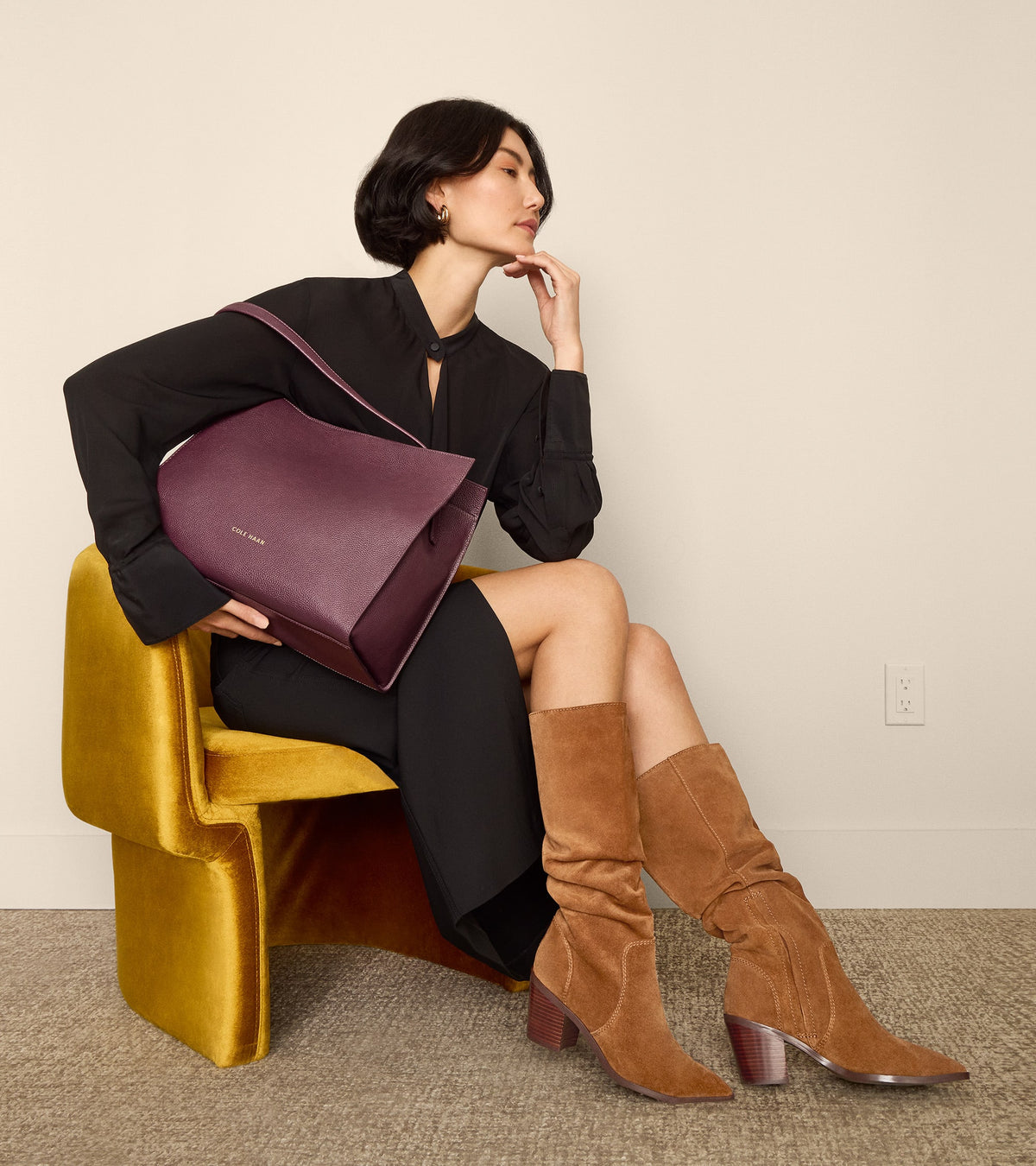 Women display picture 2
