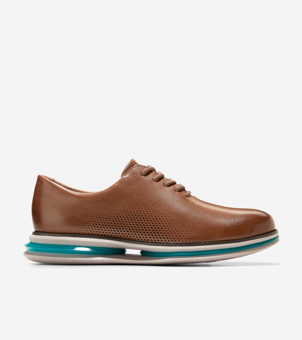 Who Sells Cole Haan Shoes in Madison Wi?