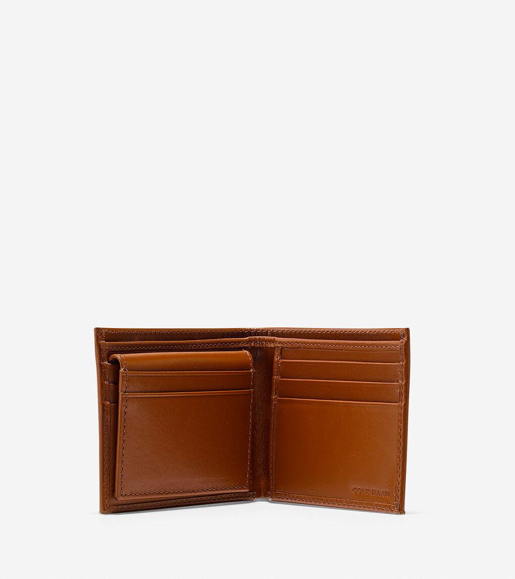 Washington Grand Bifold Wallet With Removable Passcase