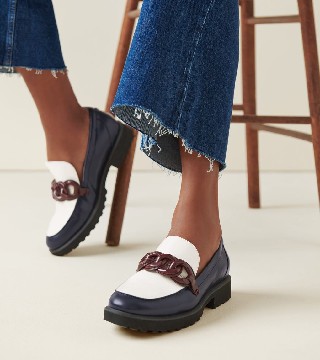 Women's Geneva Chain Loafer 