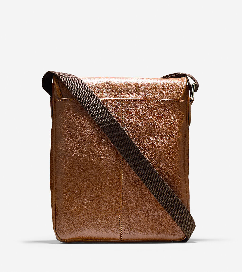 Pebbled Leather Reporter Bag in Light Brown | Cole Haan